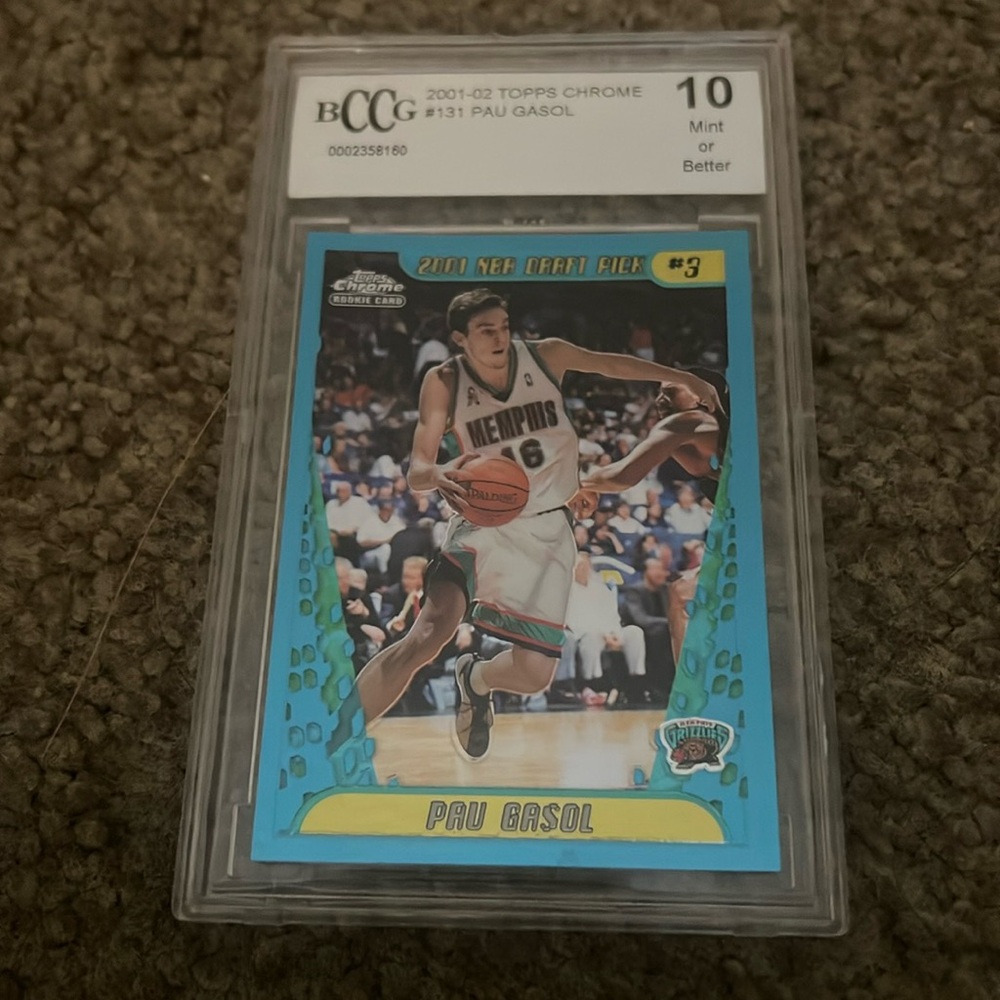 2001 Topps Chrome Pau Gasol RC HOF BCCG 10